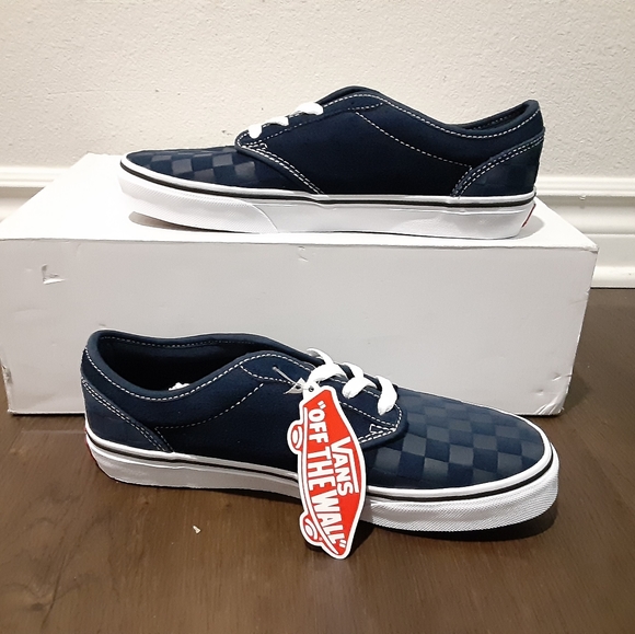 Vans - Picture 4 of 4